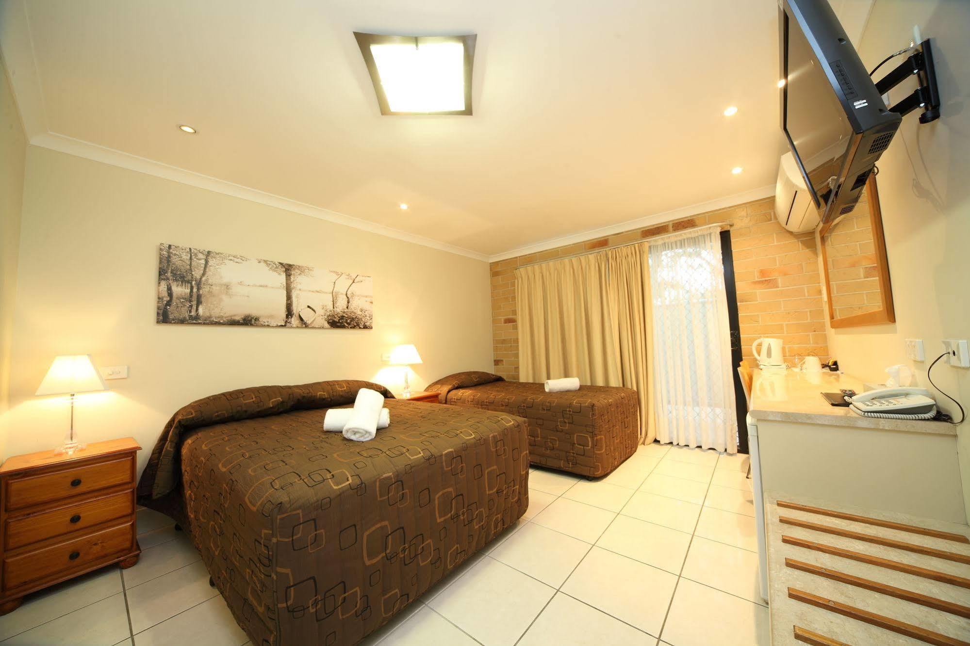 Emerald Central Palms Motel Kültér fotó